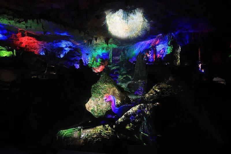 受新疆乌什县地震影响紧急叫停的列车正逐步恢复运行